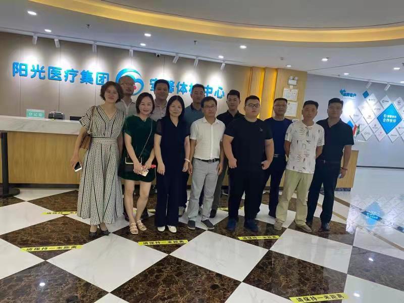 民建安庆市宜秀区委第一、三、四、五支部联合走访调研新会员和会员企业