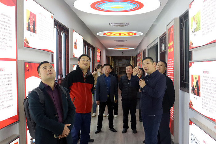 “新闻宣传江淮行”活动走进安庆民建会员所属学校